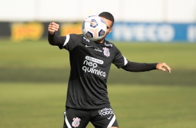 Gabriel durante treino do Corinthians no CT Dr. Joaquim Grava