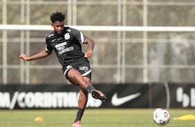 Gil durante treino do Corinthians no CT Dr. Joaquim Grava