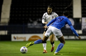 Paulinha durante partida entre Corinthians e Real Braslia, pelo Brasileiro Feminino