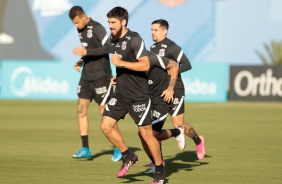 Bruno Mndez no primeiro treino do Corinthians sob comando do Sylvinho