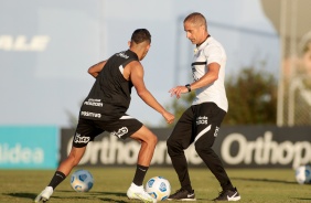 Adson e Sylvinho durante treino do Corinthians no CT Dr. Joaquim Grava