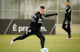 Matheus Donelli durante último treino do Corinthians antes da estreia pelo Brasileiro 2021