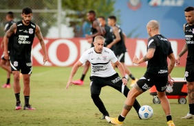 Sylvinho durante ltimo treino do Corinthians antes da estreia pelo Brasileiro 2021