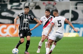 Camacho na estreia do Corinthians no Campeonato Brasileiro 2021, contra o Atltico-MG