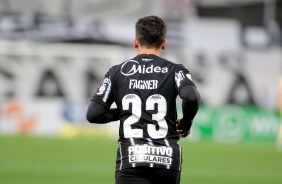 Lateral Fagner na estreia do Corinthians no Campeonato Brasileiro 2021, contra o Atltico-MG