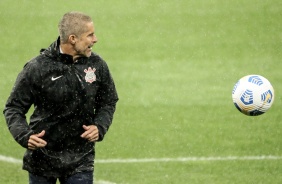 Tcnico Sylvinho durante jogo entre Corinthians e Atltico-GO, pela estreia do Brasileiro 2021