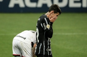 Vital perdeu um pênalti no jogo entre Corinthians e Atlético-GO na Neo Química Arena