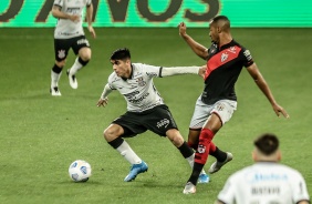 Araos durante jogo entre Corinthians e Atltico-GO, pela terceira fase da Copa do Brasil