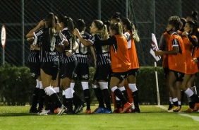 Elenco do Corinthians durante jogo contra o So Paulo, pelo Brasileiro Feminino, em Cotia