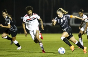 Tamires durante jogo contra o So Paulo, pelo Brasileiro Feminino, em Cotia