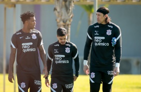 Gil, Fagner e Cássio durante o último treino do Corinthians antes do jogo contra o América-MG