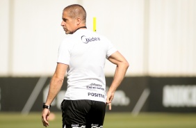 Técnico Sylvinho durante o último treino do Corinthians antes do jogo contra o América-MG