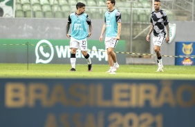 Fagner, Vital e Luan durante aquecimento da partida entre Corinthians e Amrica-MG, pelo Brasileiro