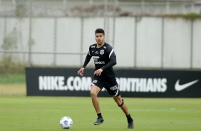 Lo Santos durante dia de treino do Corinthians, no CT Dr. Joaquim Grava