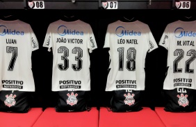 Camisas no vestirio prontas para o duelo contra o Atltico-GO, pela Copa do Brasil