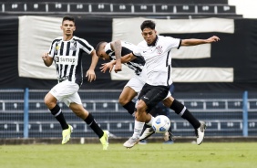Reifit durante jogo entre Corinthians e Santos, pelo Brasileiro de Aspirantes