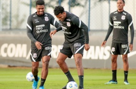 Jemerson e Gil durante treino do CT Dr. Joaquim Grava