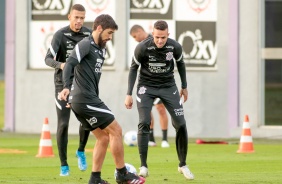 Joo Victor, Bruno Mndez e Luan durante treino do CT Dr. Joaquim Grava