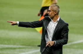 Sylvinho na partida entre Corinthians e Palmeiras, no Allianz Parque, pelo Campeonato Brasileiro