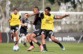 Raul Gustavo e Cau durante treino do Corinthians no CT Dr. Joaquim Grava