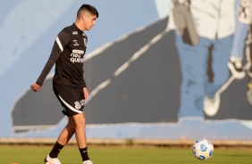 Ángelo Araos durante atividades no CT Dr. Joaquim Grava
