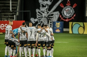 Elenco reunido para duelo entre Corinthians e Red Bull Bragantino, na Neo Qumica Arena