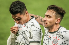 Roni anotou o primeiro gol do Corinthians contra o Red Bull Bragantino, na Neo Química Arena