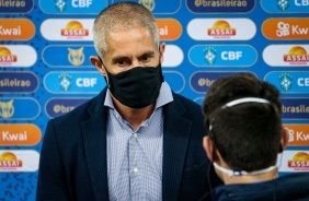 Sylvinho antes do jogo entre Corinthians e Red Bull Bragantino, na Neo Química Arena