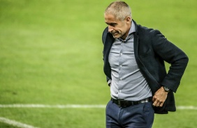 Sylvinho durante jogo entre Corinthians e Red Bull Bragantino, pelo Brasileiro