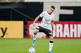 Volante Gabriel na partida entre Corinthians e Red Bull Bragantino, na Neo Qumica Arena