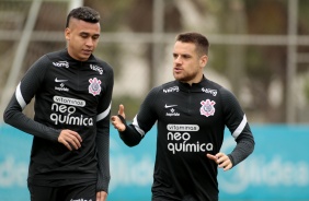 Cantillo e Ramiro no ltimo treino do Corinthians antes do duelo contra o Bahia