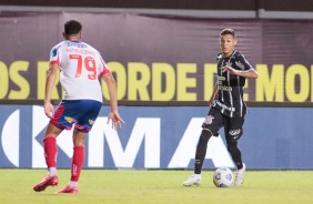 Jovem Adson na partida entre Corinthians e Bahia, pelo Brasileiro, em Pituaçu