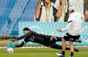 Cssio durante treino do Corinthians no CT Dr. Joaquim Grava