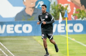 Gil durante treinamento do Corinthians em preparao para duelo contra o Sport
