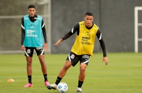 Rodrigo Varanda e Mandaca durante treino do Corinthians no CT Dr. Joaquim Grava