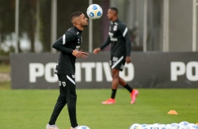 Vitinho durante treinamento do Corinthians em preparao para duelo contra o Sport