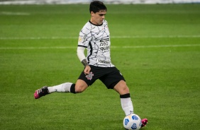 Fagner durante partida entre Corinthians e Sport, na Neo Química Arena, pelo Campeonato Brasileiro
