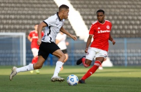 Leonardo Santos no empate entre Corinthians e Internacional, pelo Brasileiro Sub-20