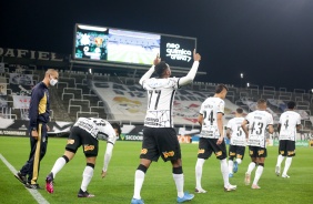 Jogadores do Corinthians durante partida contra o Sport, pelo Campeonato Brasileiro
