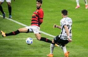 Mateus Vital durante partida entre Corinthians e Sport, pelo Brasileirão, na Neo Química Arena