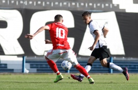 Matheus Araújo no empate entre Corinthians e Internacional, pelo Campeonato Brasileiro Sub-20