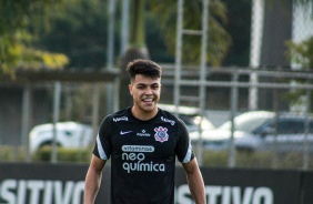 Roni no treino preparatrio para jogo entre Corinthians e Fluminense