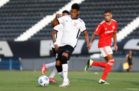 Wendell durante empate entre Corinthians e Internacional, pelo Campeonato Brasileiro Sub-20