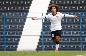 Biro tambm marcou o seu gol no jogo entre Corinthians e Santos, pelo Sub-17
