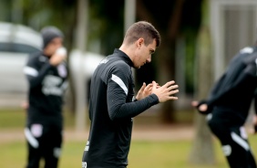 Lucas Piton no ltimo treinamento do Corinthians antes do Majestoso contra o So Paulo