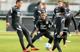 Mandaca e Marquinhos no ltimo treinamento do Corinthians antes do Majestoso contra o So Paulo