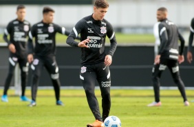 Mateus Vital no ltimo treinamento do Corinthians antes do Majestoso contra o So Paulo