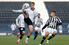 Murilo durante goleada do Corinthians sobre o Santos, pelo Brasileiro Sub-17