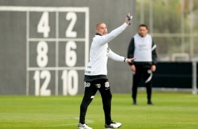 Sylvinho no ltimo treinamento do Corinthians antes do Majestoso contra o So Paulo