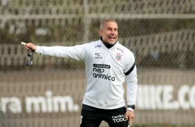 Treinador Sylvinho no ltimo treinamento do Corinthians antes do Majestoso contra o So Paulo